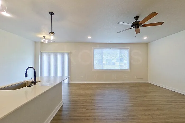6910 Bluebell Ct — Photo 6