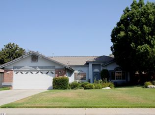 11114 Lakewood Ct, Bakersfield, CA