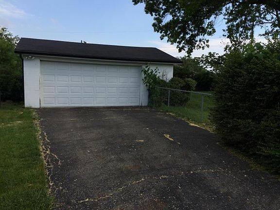 4th image of 4395 Amalia Pl