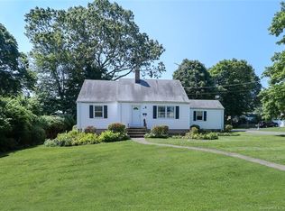 44 Bonita Ave, Trumbull, CT 06611
