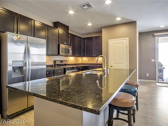 5th image of 481 Cabral Peak St