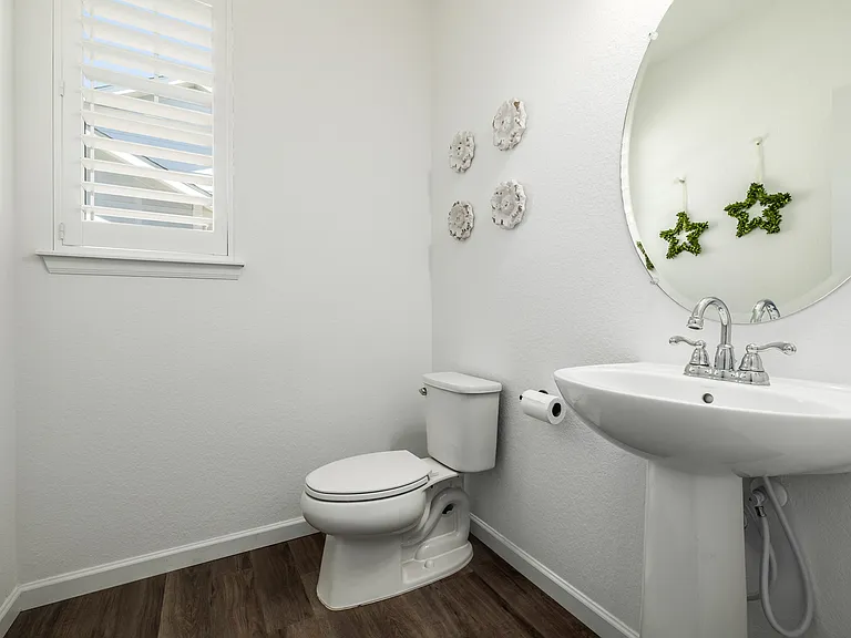943 W Hopkins Dr — Photo 37