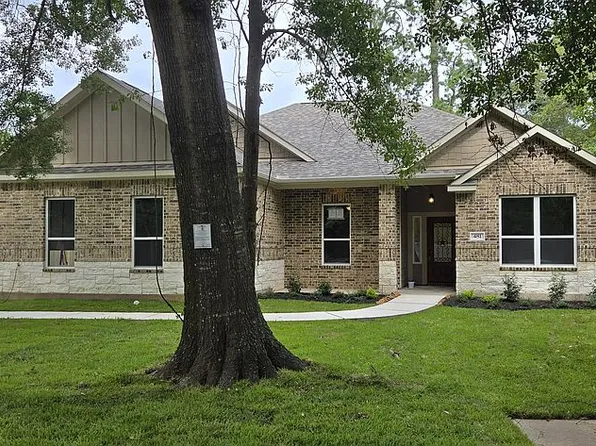 481 Old Hickory Dr, Conroe, TX 77302