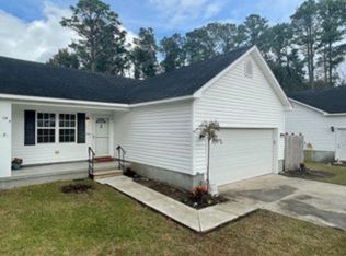 125 Fort Benjamin Rd #B, Newport, NC 28570