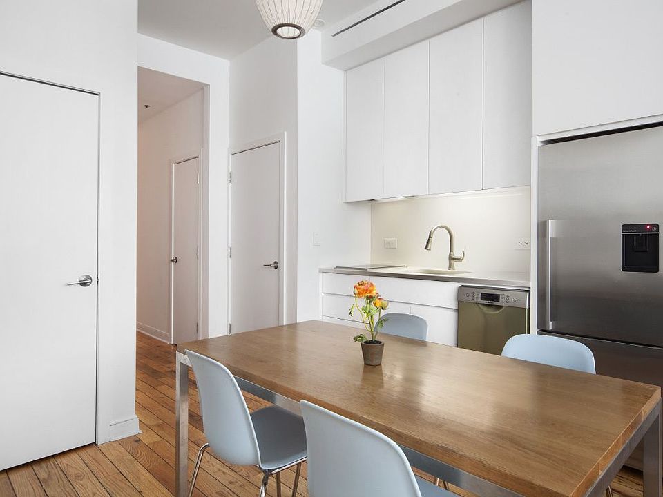 2nd image of 118 Wooster St APT 2C