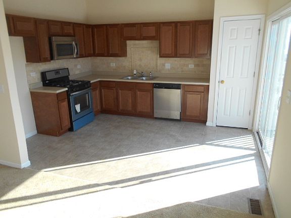 5th image of 810 Lewisburg Ln #810