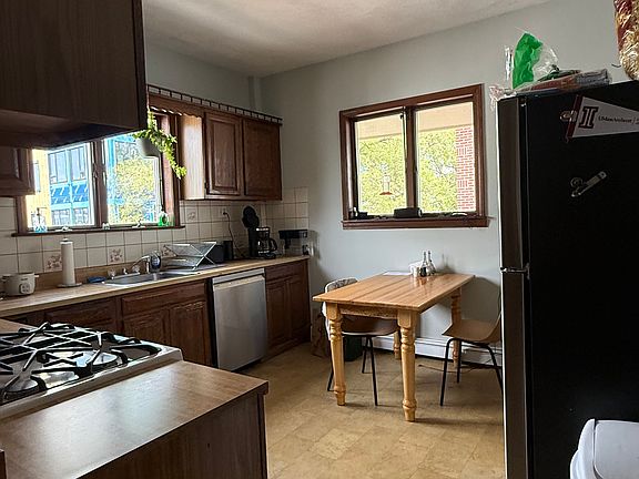 3rd image of 648 Dorchester Ave #3