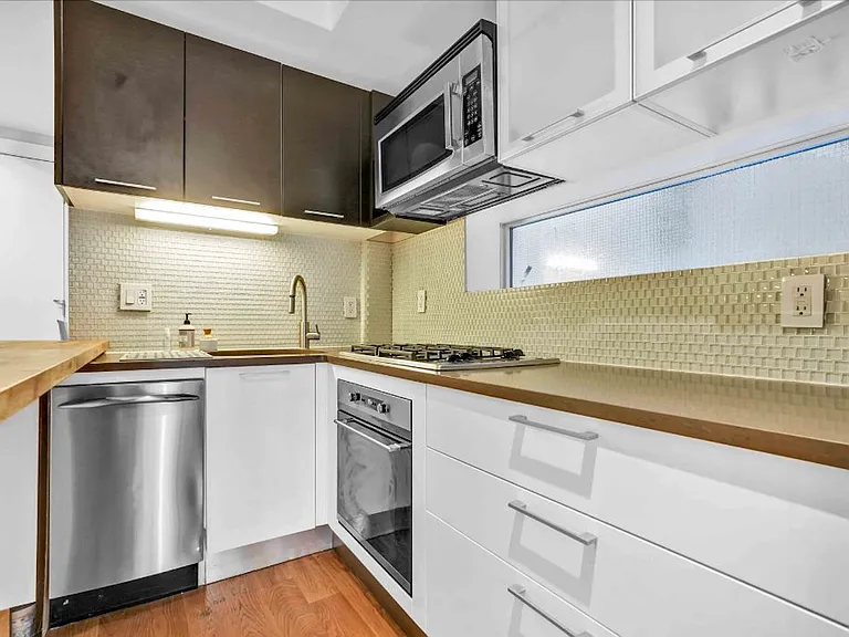 351 S 3rd St #1C — Photo 17