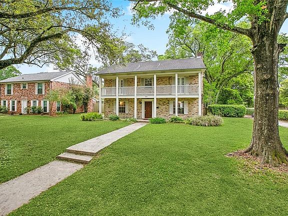 2nd image of 5901 Oxford Pl