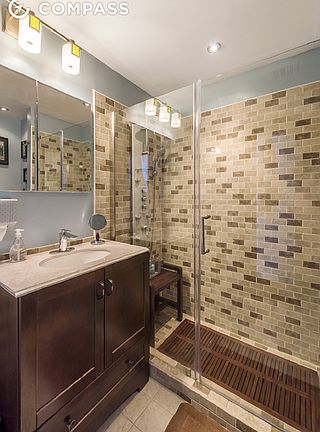 3rd image of 610 Union Ave #2A