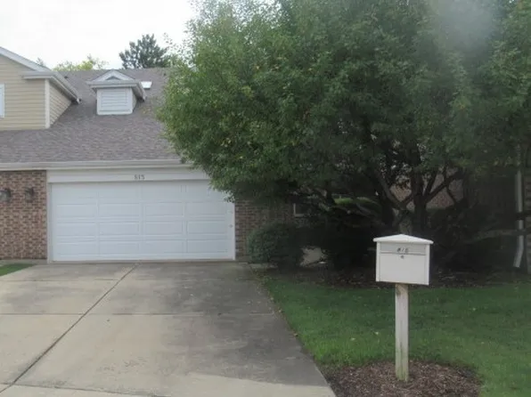 815 Winchester Ln, Northbrook, IL 60062
