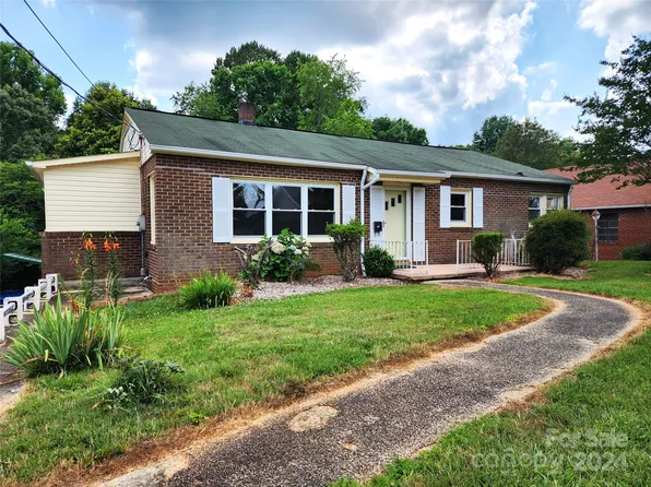 110 Southview St, Morganton, NC 28655