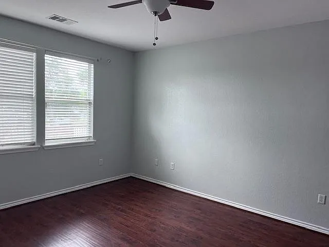 1104 Blueridge Dr — Photo 13