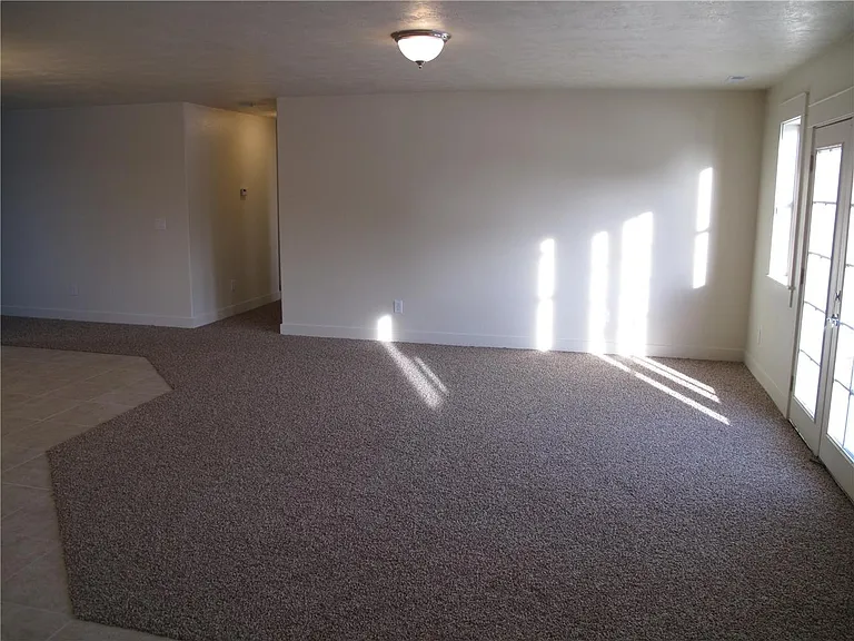 488 N 2670 W — Photo 6