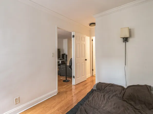 520 East 72nd Street image 11 of 12