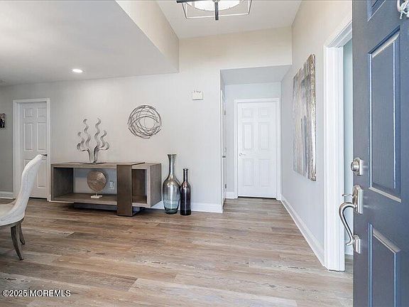 5th image of 1635 Lacebark Ct