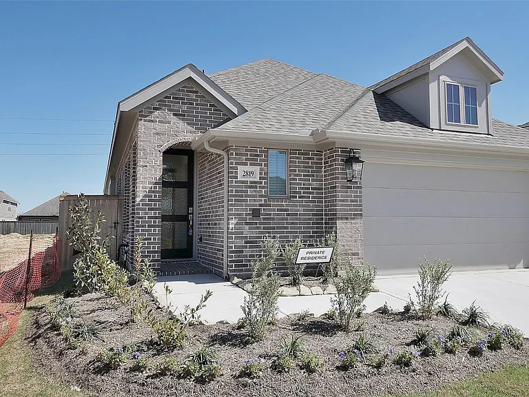2819 Orange Leaf Dr — Photo 26