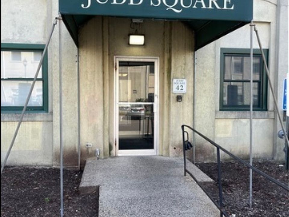 1st image of 137 Judd Square #137