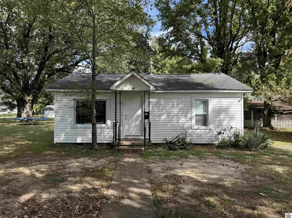 1524 N 11th St, Paducah, KY 42001