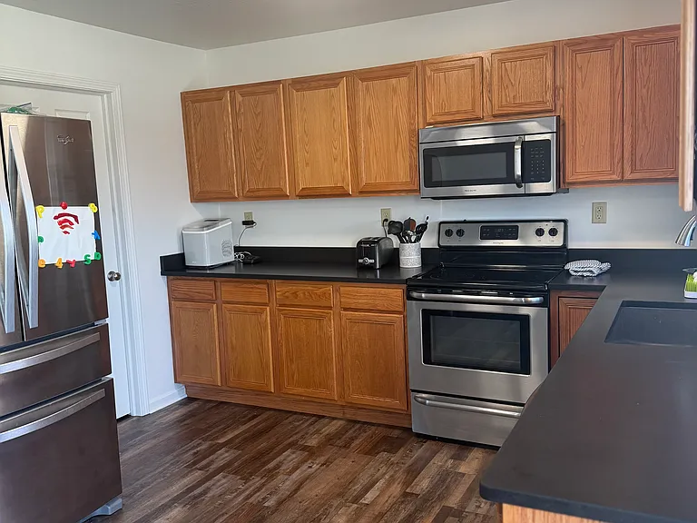 Large Eat in Kitchen
