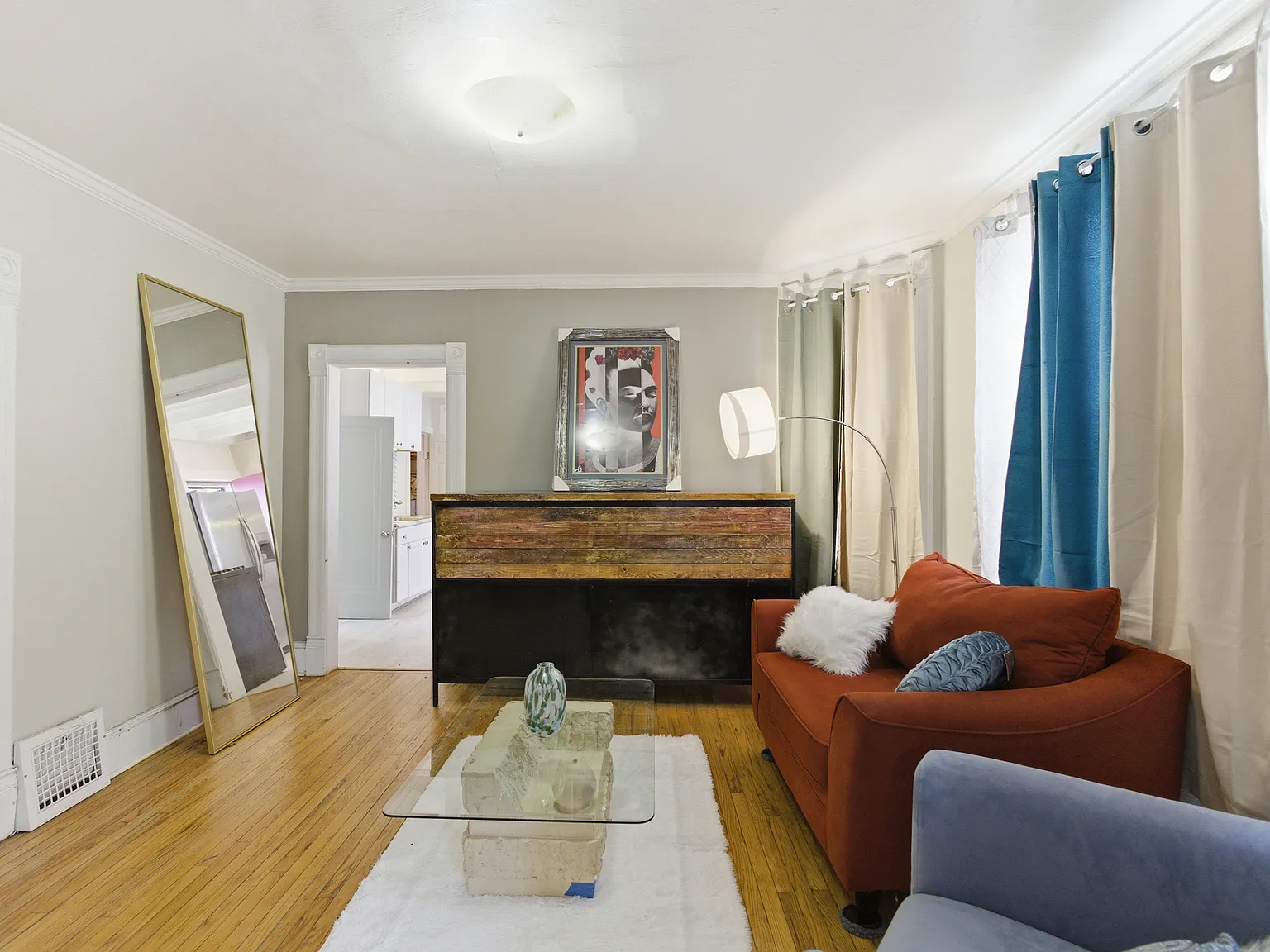 3 bed, 949 sqft, $1,495 — Photo 4