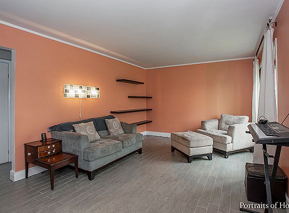 2nd image of 804 N Roy Ave