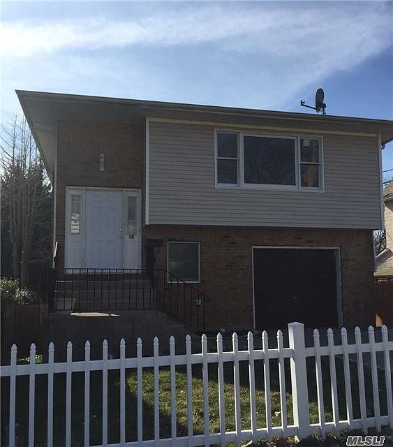 1st image of 32 Carpenter St