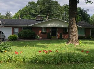 4 Carnation Dr, Belleville, IL 62221