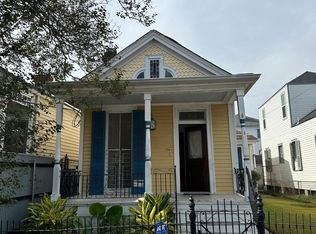 718 Bellecastle St, New Orleans, LA 70115