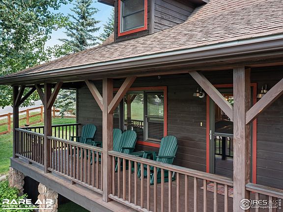 5th image of 1010 Pine Ln
