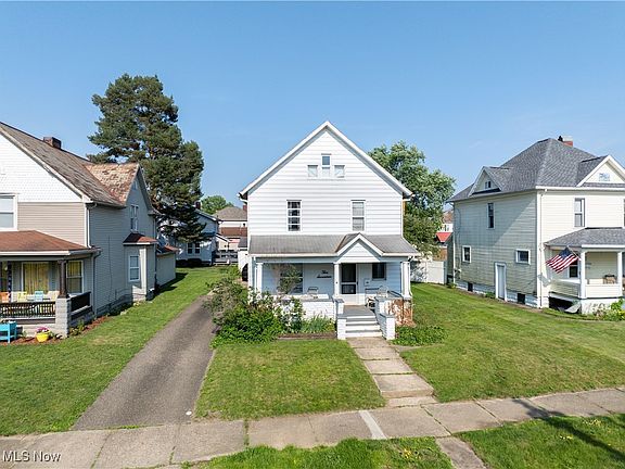 2nd image of 517 3rd St NW