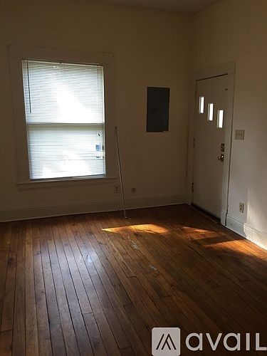 1st image of 325 Oldham Ave #1
