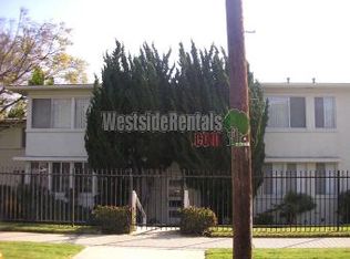7414 Arizona Ave, Los Angeles, CA 90045