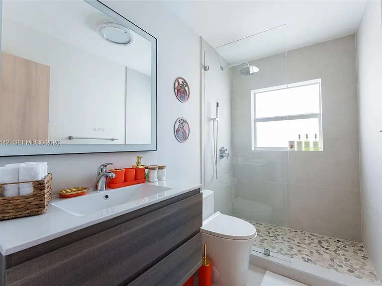5419 NE 22nd Ave — Photo 23