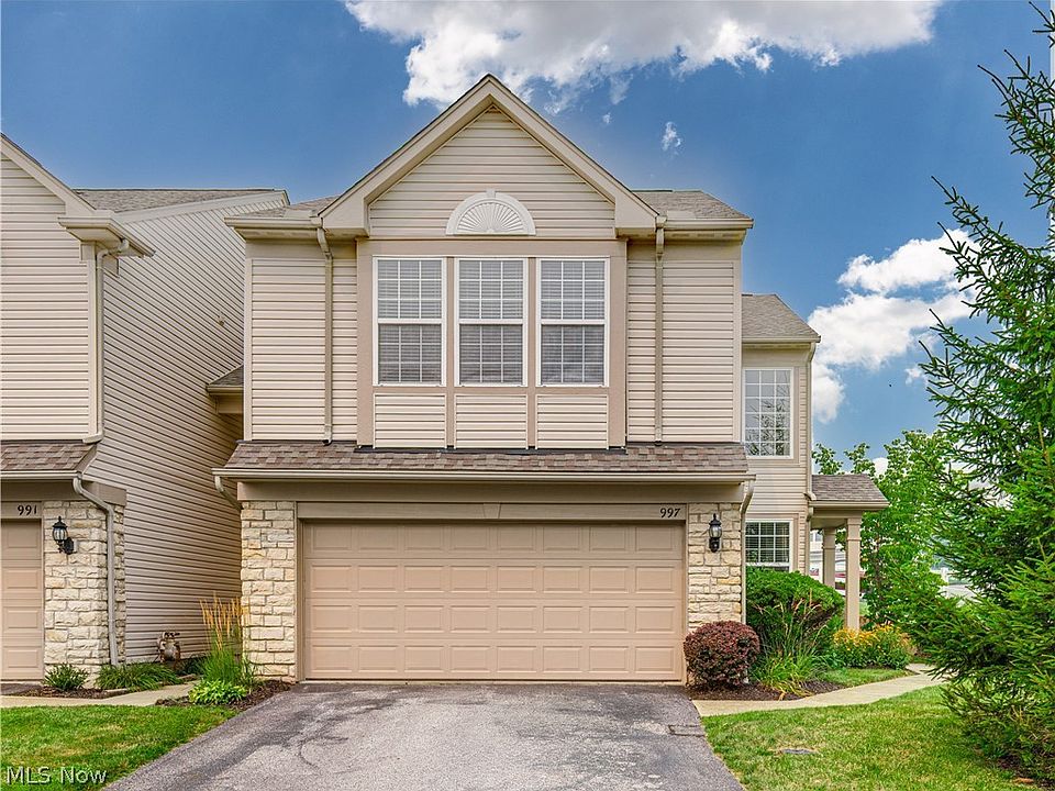 1st image of 997 Croghan Way