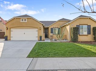 1059 Geneva Dr, Lemoore, CA 93245