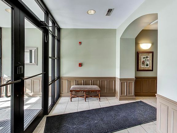 2nd image of 1650 Riverwoods Dr Unit 706