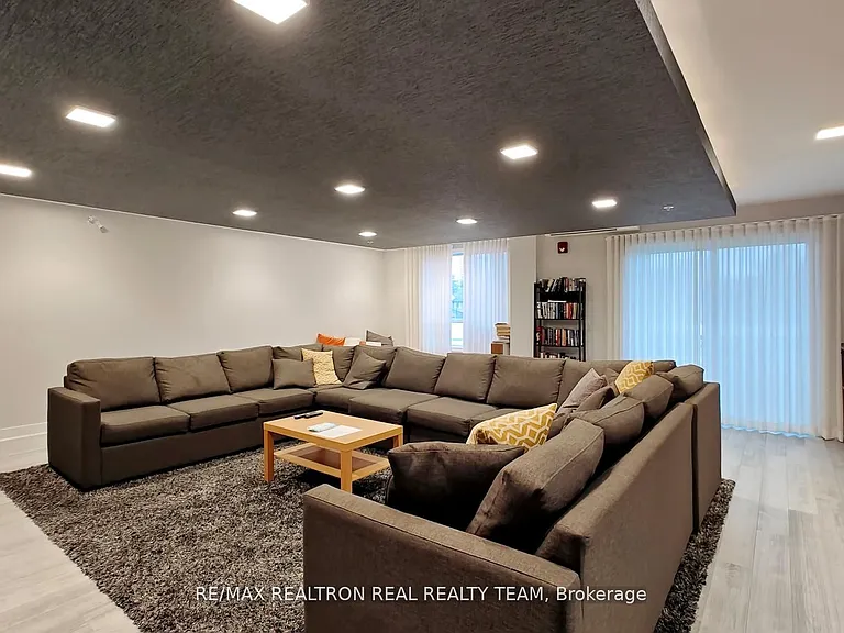 3170 Erin Mills Pkwy #332 — Photo 37