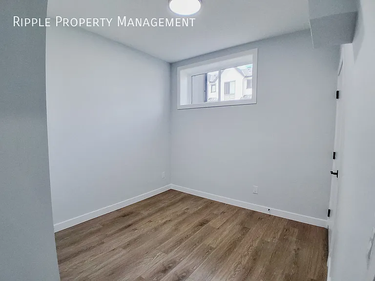 2240B 8th St NW — Photo 8