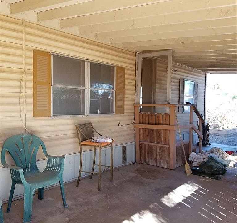 1st image of 8155 S Smoketree Ln