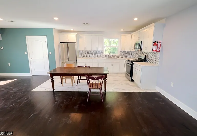 73 Franklin Ter #2 — Photo 9