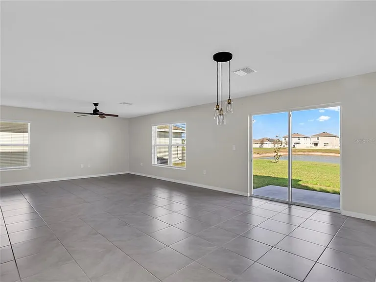 16728 Kingman Reef St — Photo 9