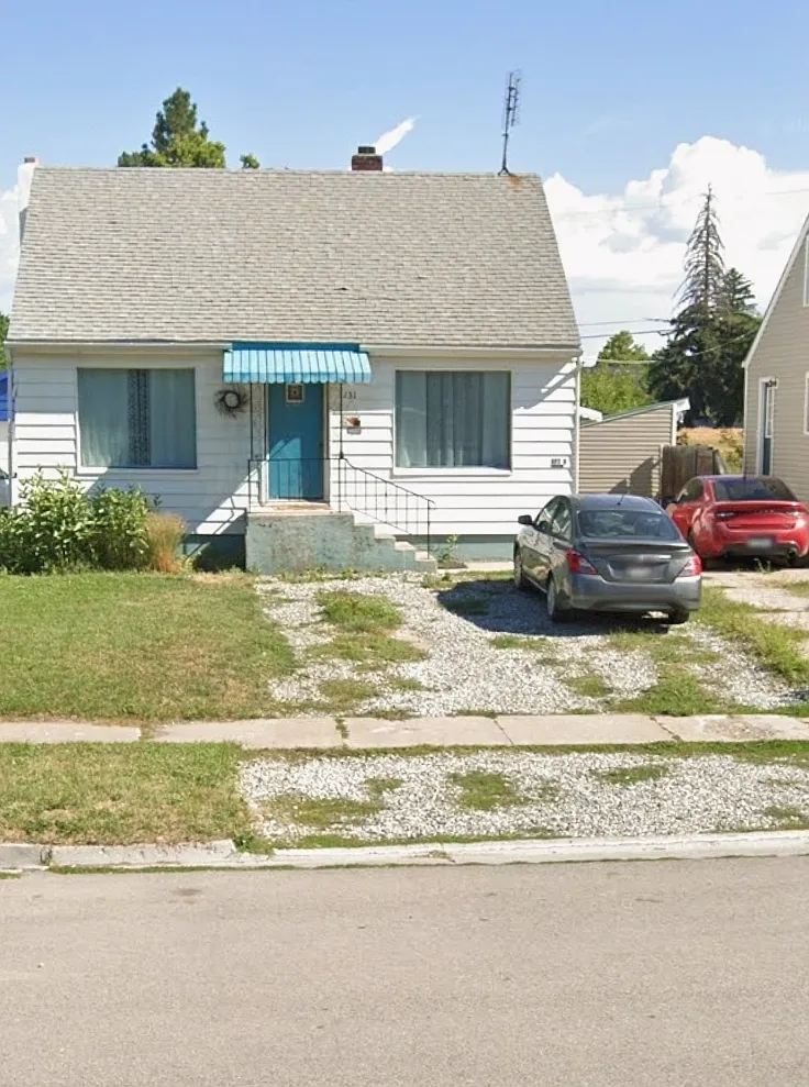 2 bed, $900 — Photo 1
