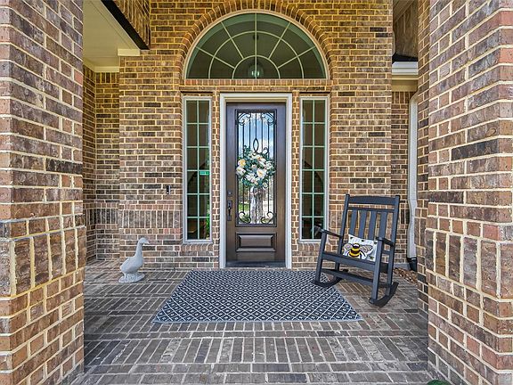 4th image of 10227 Grape Creek Grove Ln
