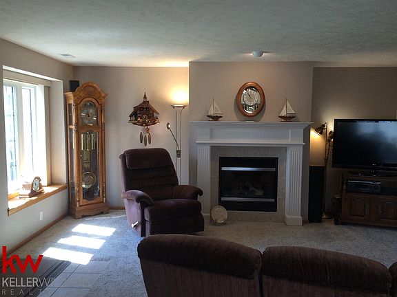 4th image of 10341 N 149th Cir
