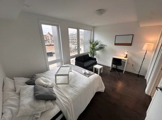 120 Varna Dr #253, Toronto, ON M6A0B3