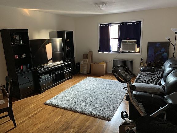 2nd image of 6205 Woodhaven Blvd APT 3A
