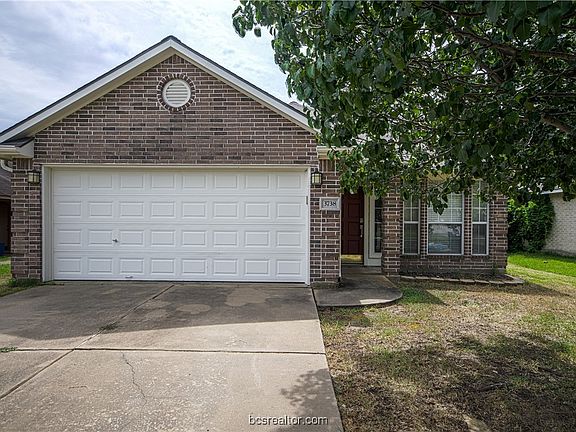 2nd image of 3738 Marielene Cir