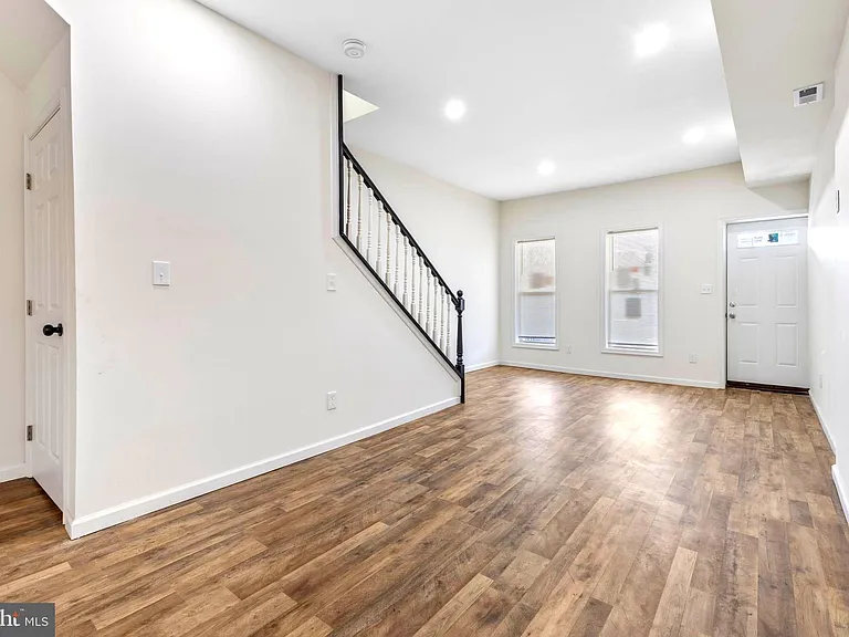 3324 Edmondson Ave — Photo 14