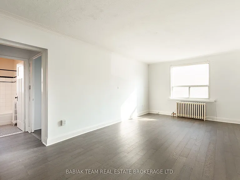 871 Millwood Rd #56 — Photo 4